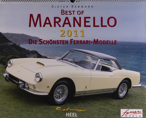 Titelmotiv des Maranello Kalenders 2011 mit cremefarbenem Ferrari 400 Superamerica Cabriolet von 1961 an einer Küstenlandschaft.