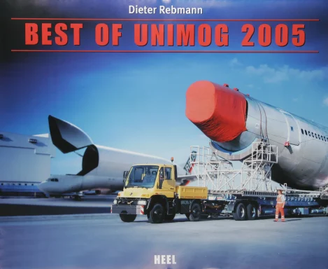 Mercedes-Benz Unimog U 500 zieht einen Airbus-Rumpf auf dem Flughafenvorfeld.