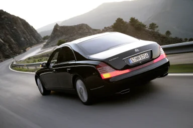 Der Maybach Exelero demonstriert eindrucksvoll die Verbindung von Luxus und extremer Leistung.