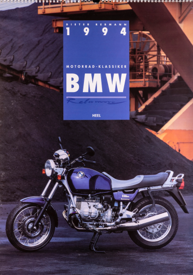 Titelblatt des Kalenders „BMW Motorrad-Klassiker 1994“ mit klassischem BMW Motorrad vor industrieller Kulisse.