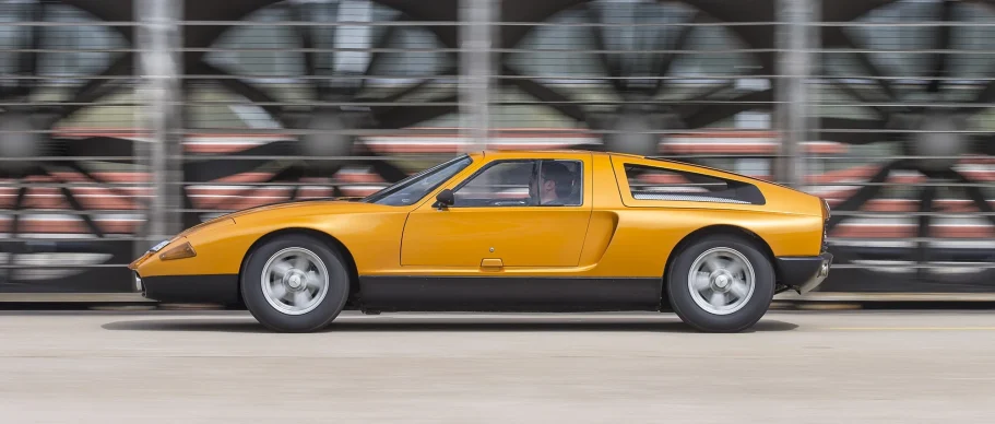 Mercedes-Benz C 111 Teststrecke Mercedes-Benz C 111 als dynamische Fahraufnahme Teststrecke